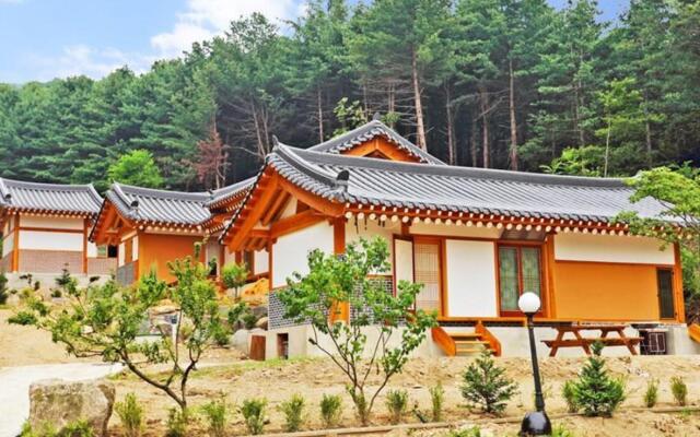 Yangpyeong Cheonnyeoncho Hanok Pension