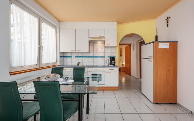 Nice Apartment in Umag With Wifi and 1 Bedrooms