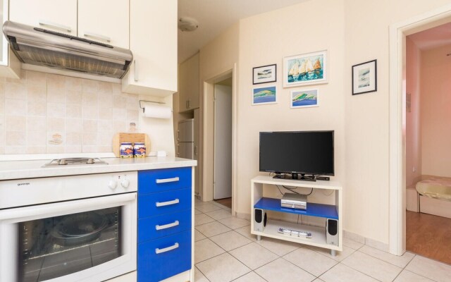 Awesome Apartment in Mandre With Wifi and 2 Bedrooms
