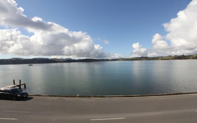 Mangonui Waterfront Apartment Motels