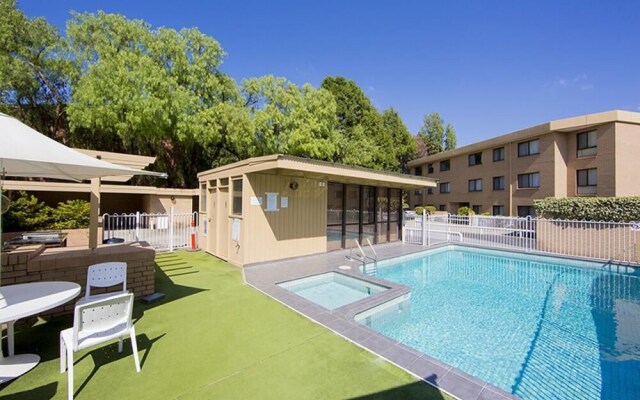 Accommodate Canberra - Kingston Court