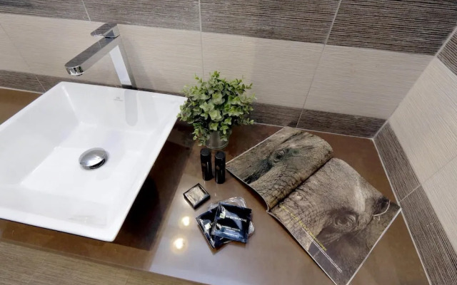 Rm-h501-pale6c2 Monti Apartments - M7