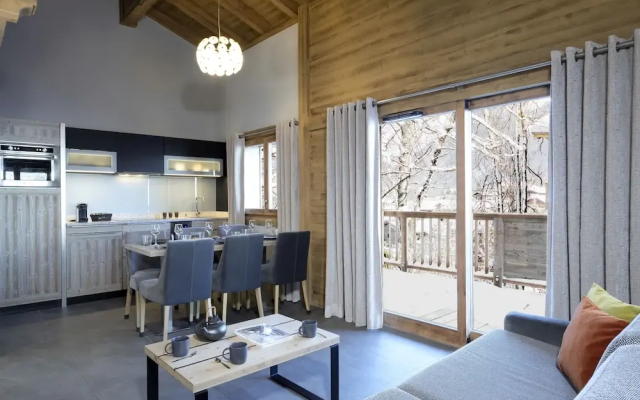 MGM Hôtels & Résidences – Résidence Chalets Éléna