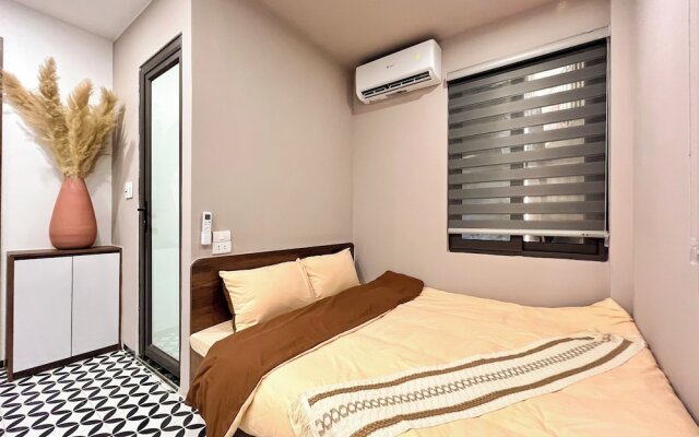 NINE HOUSING 127 Hao Nam