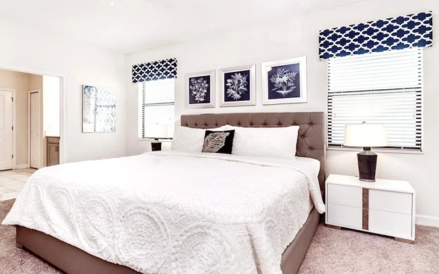 Storey Lake Lakeview Villa 2967