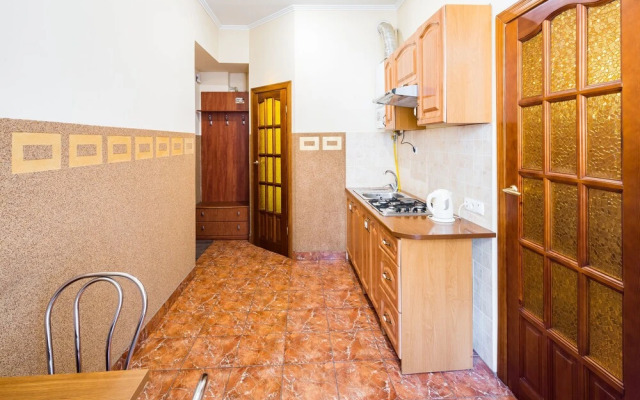 Duplex of two bedrooms on Kulisha Street