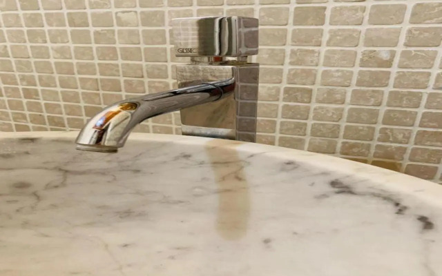 whouse suite GOLD TOWERS