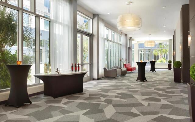 Aloft Jacksonville Tapestry Park