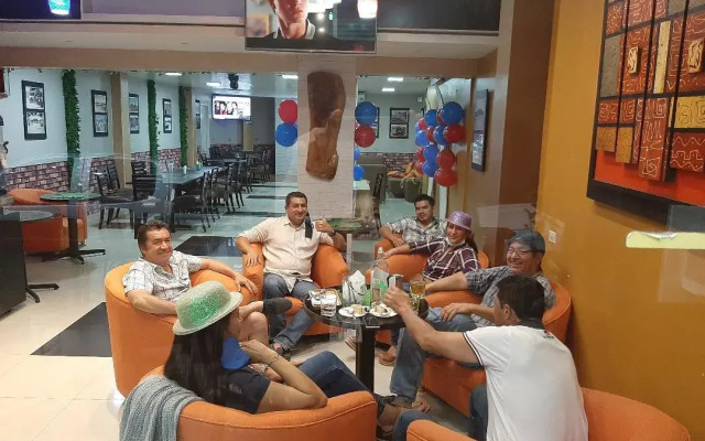 Hotel Los Algarrobos