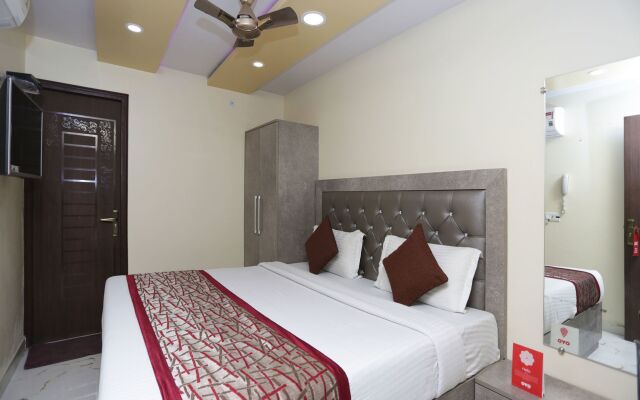 OYO 13455 Rama Krishna Hotel