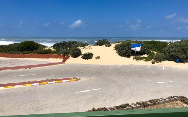 8 Settler Sands Beachfront Accommodation Sea View