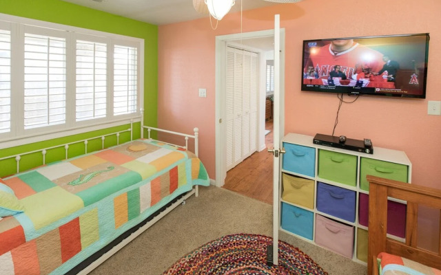 Recovery Room - 6 Br Home