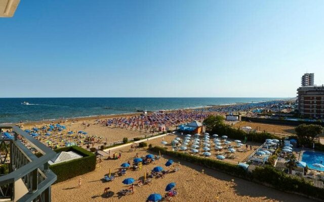 Ruhl Beach Hotel