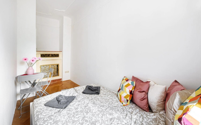 Stylish Homes Downtown Buda