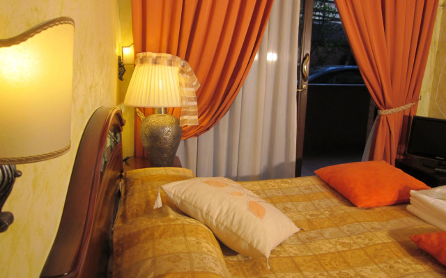 Euro House Inn Airport