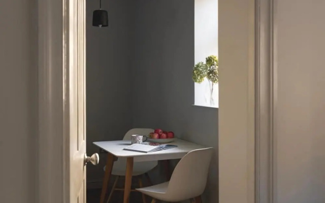 St Catherine s Hospital - Deluxe Apartment