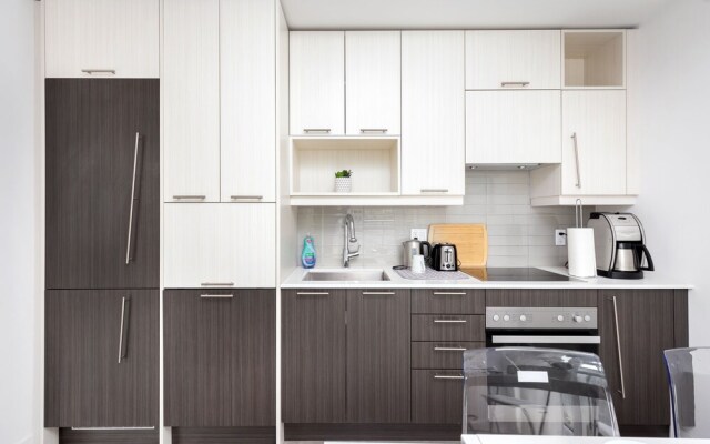 TopLine Suites - Nelson Street