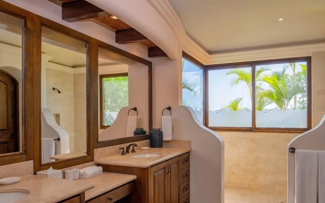 Stunning Ocean Views, Private Pool, & Seaside Golf