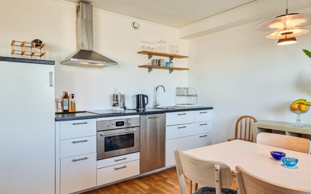 Nice Apartment in Skärhamn With Wifi and 1 Bedrooms
