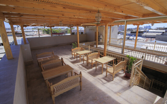 Hadijam Hotel