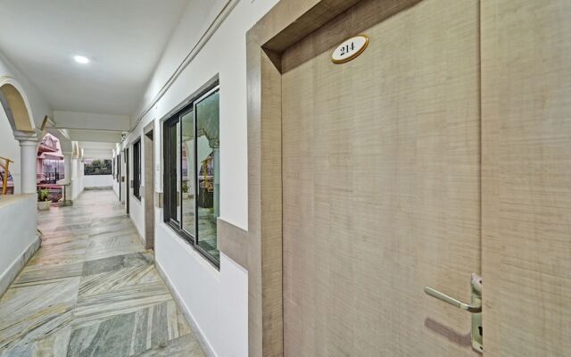 OYO 16522 Hotel Sidhartha International