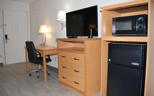 Americas Best Value Inn and Suites DeSoto