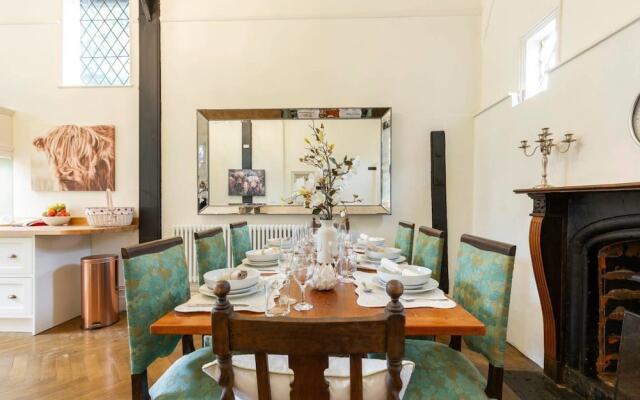 Beautiful 4 Bedroom Property