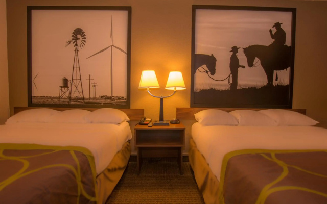 Super 8 by Wyndham Oklahoma Airport Fairgrounds West