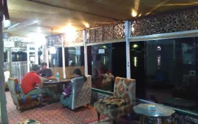 Island Homestay