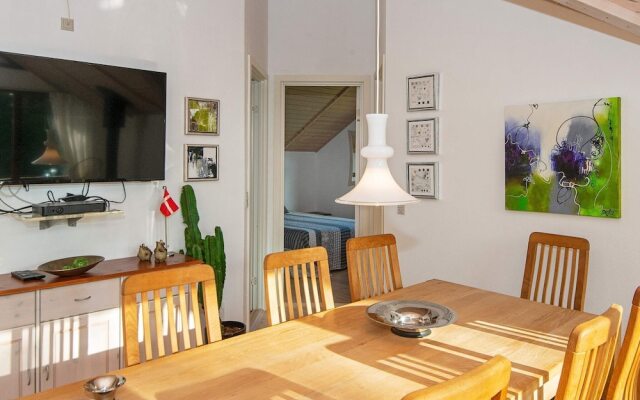 8 Person Holiday Home in Ulfborg