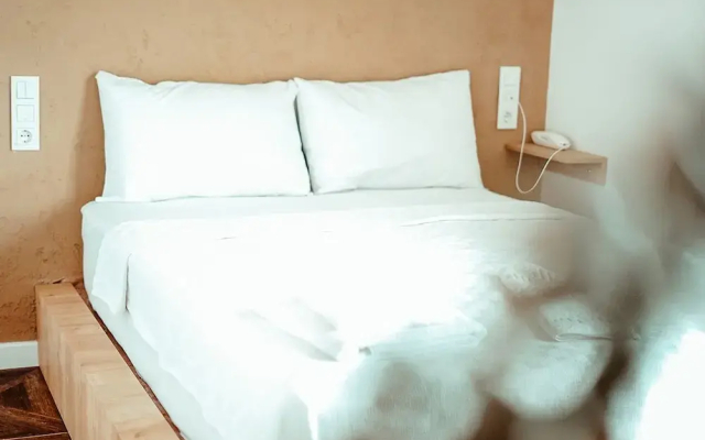 Deniz Otel