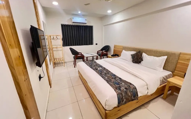 Hotel Royal Manor-Rajkot