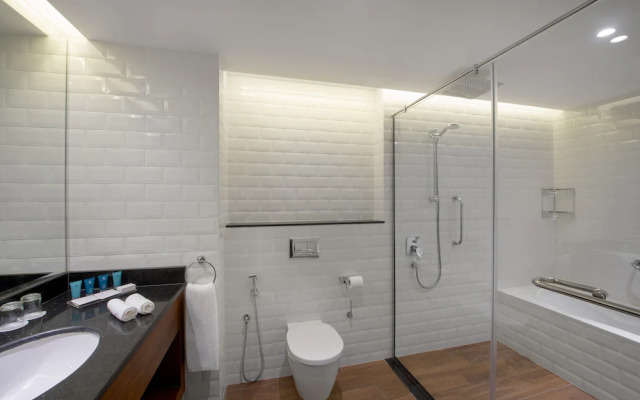 Levatio Hotel & Suites