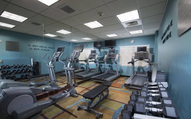 Fairfield Inn & Suites Charleston North/University Area