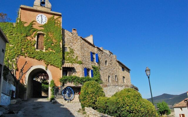 Nice House With Garden, Private Pool, Summer Kitchen and View of Mont Ventoux