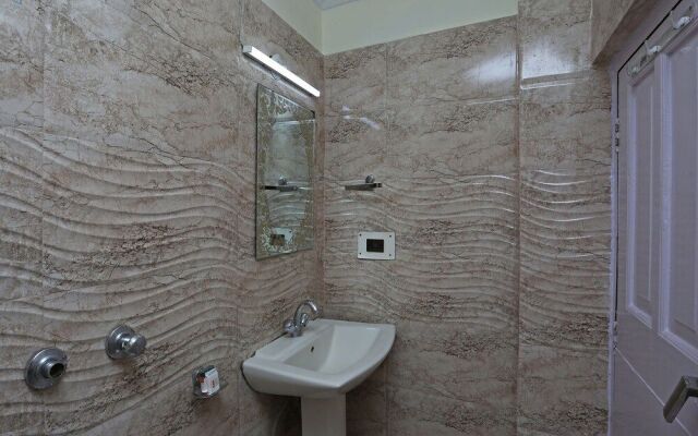 OYO 27002 H S R Ram Bazaar