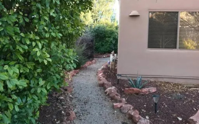 Mountain View Apartment, Residential Area, Private Entrance