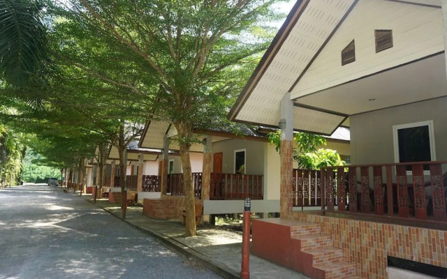 Thumneab Guesthouse