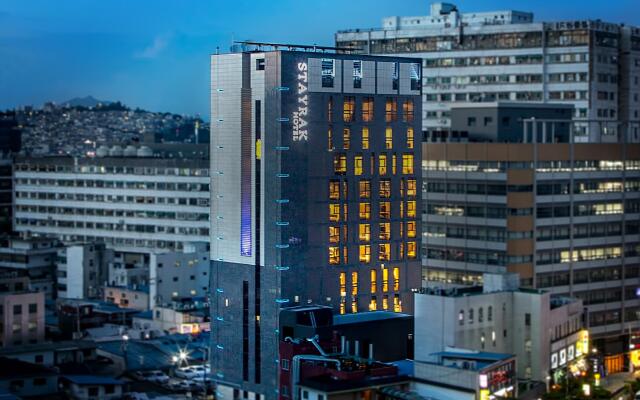 Stayrak Hotel