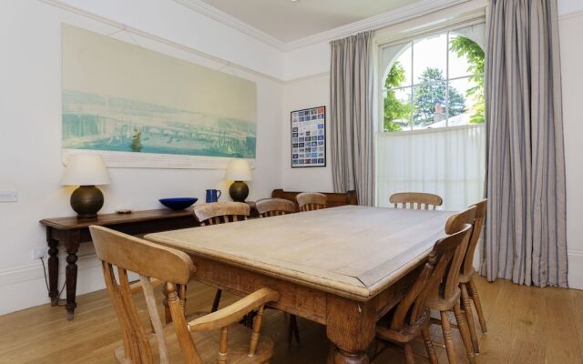 Veeve  Grand Greenwich 5 Bed House On Hyde Vale