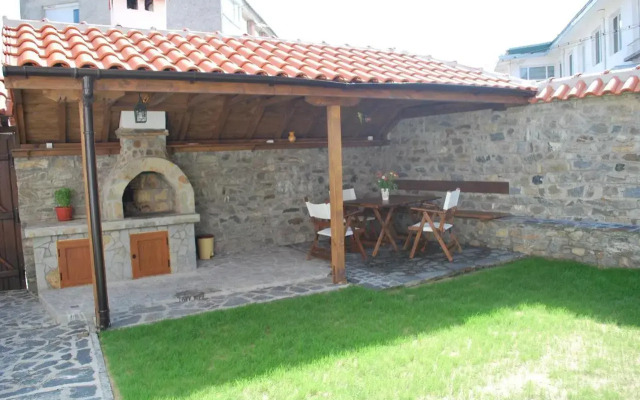 Guest house "The House"