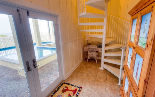 The Big Yellow House Apartment 5