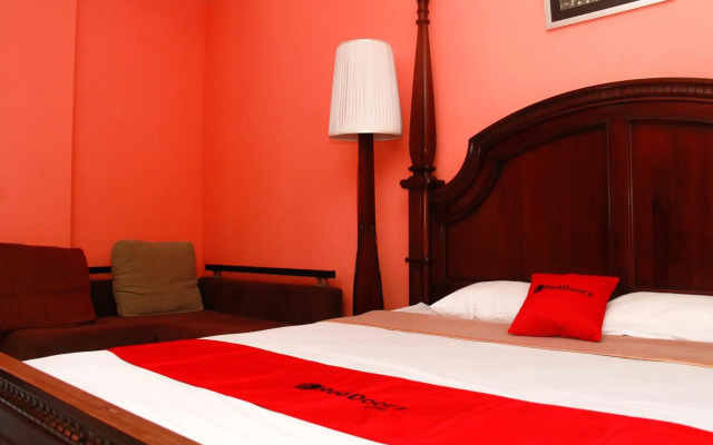 RedDoorz @ Sersan Bajuri atas