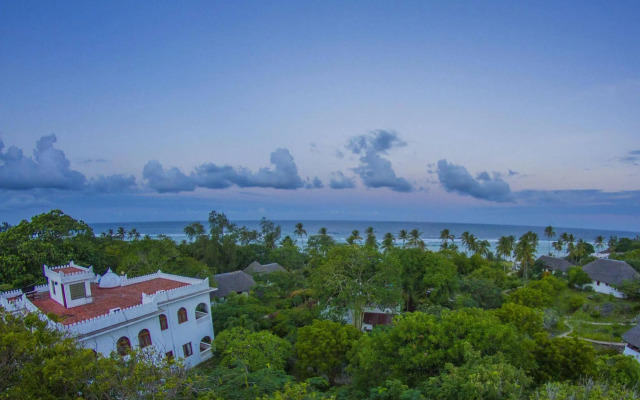 HillPark Hotel - Tiwi Beach