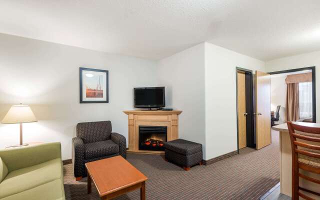 Super 8 by Wyndham Grande Prairie