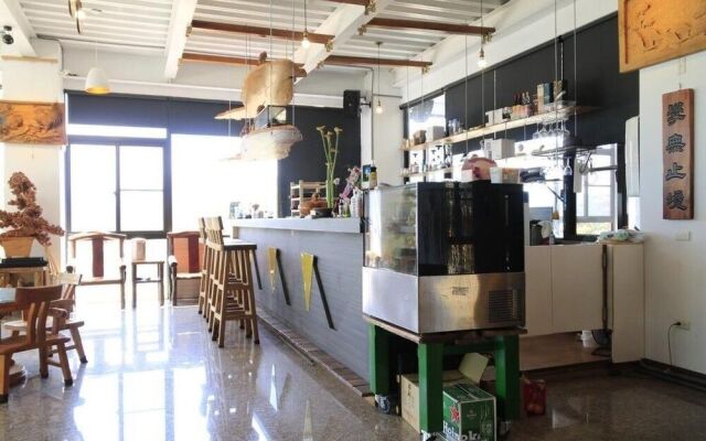 Sanyi Ju Xiang Minsu