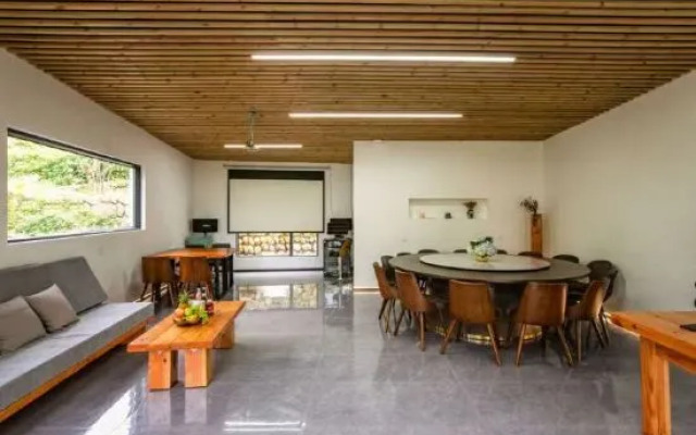 Fengzhigu Villa (Anji Yunshang Grassland Store)
