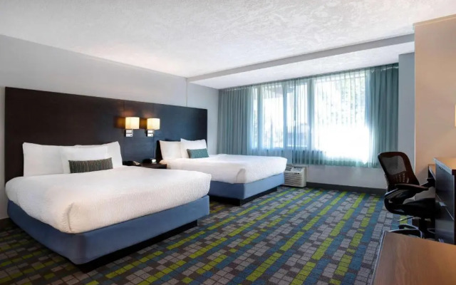 Victoria Airport/Sidney Travelodge