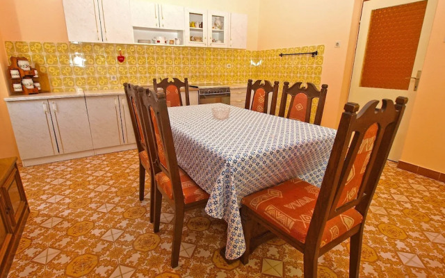 Apartment 1157