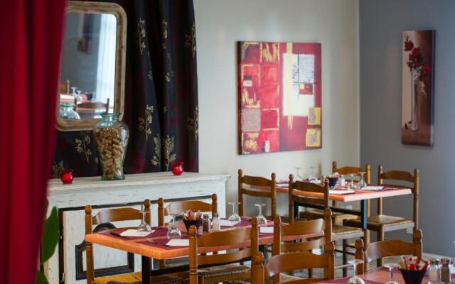 Brit Hotel Essentiel Pau Lescar